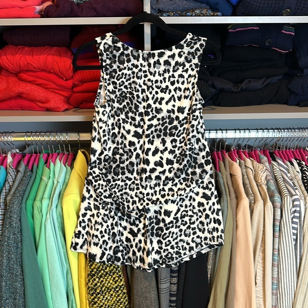Agnes & Dora ivory/gray/black sleeveless scoop neck cheetah print size XS - Picture 3 of 3